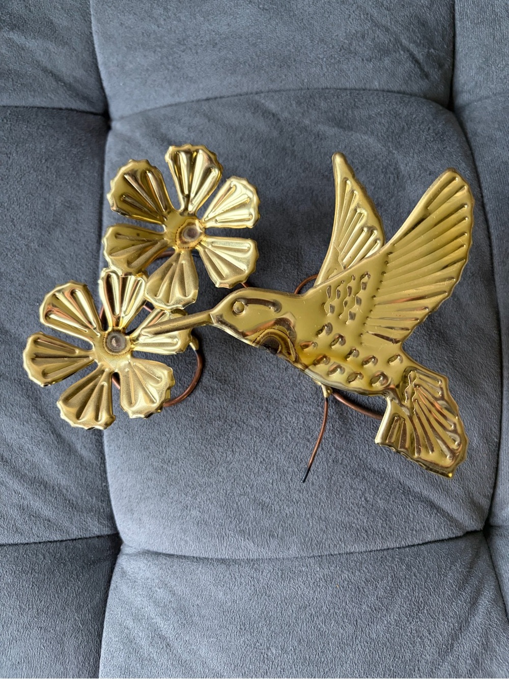 Vintage Brass & Copper Tone Metal Hummingbird Wall Decor 3 Piece Set - Picture 4 of 9